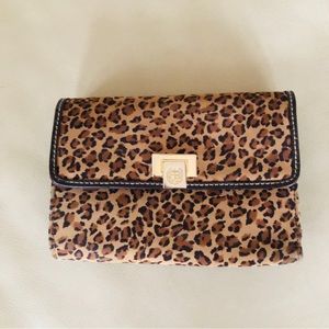 Liz Claiborne wallet